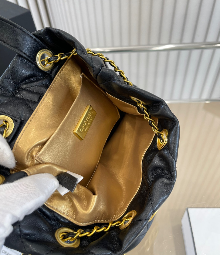 【定番人気！！巾着ショルダー♪】CHANEL チェーン ポシェット